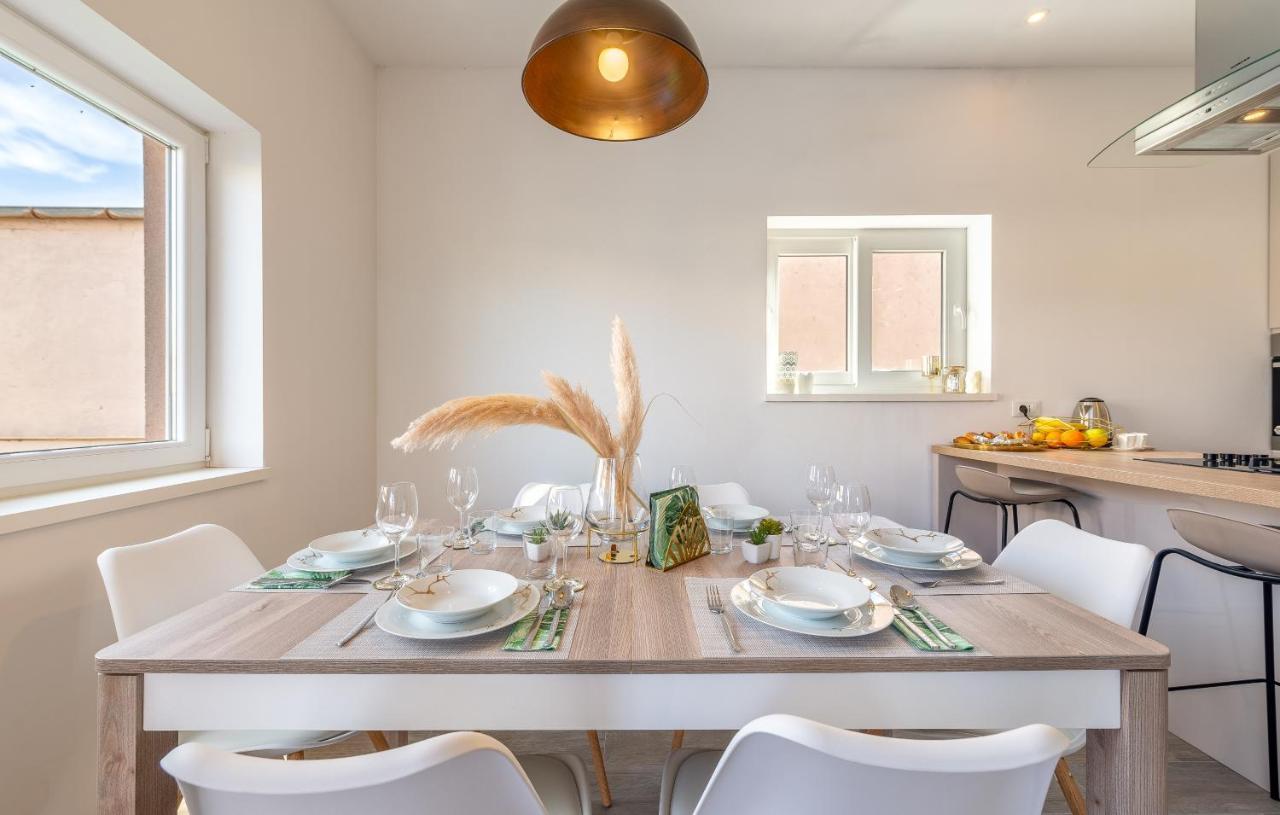 Private House Villa Velebita Ražanac Eksteriør billede