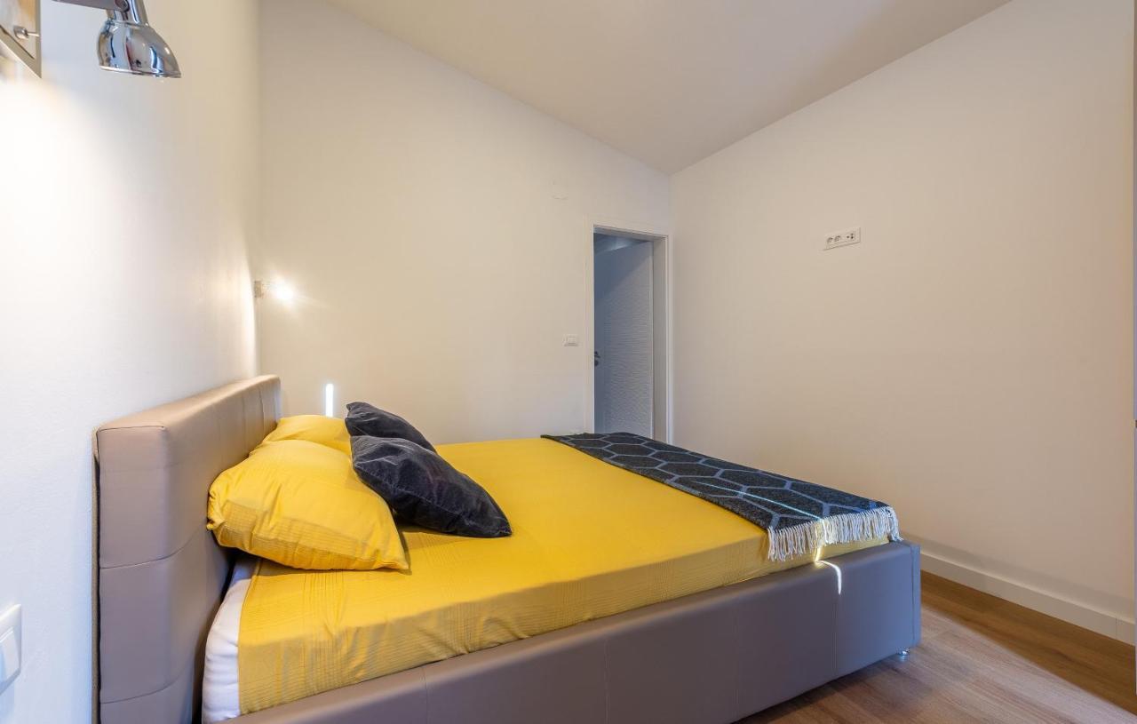 Private House Villa Velebita Ražanac Eksteriør billede
