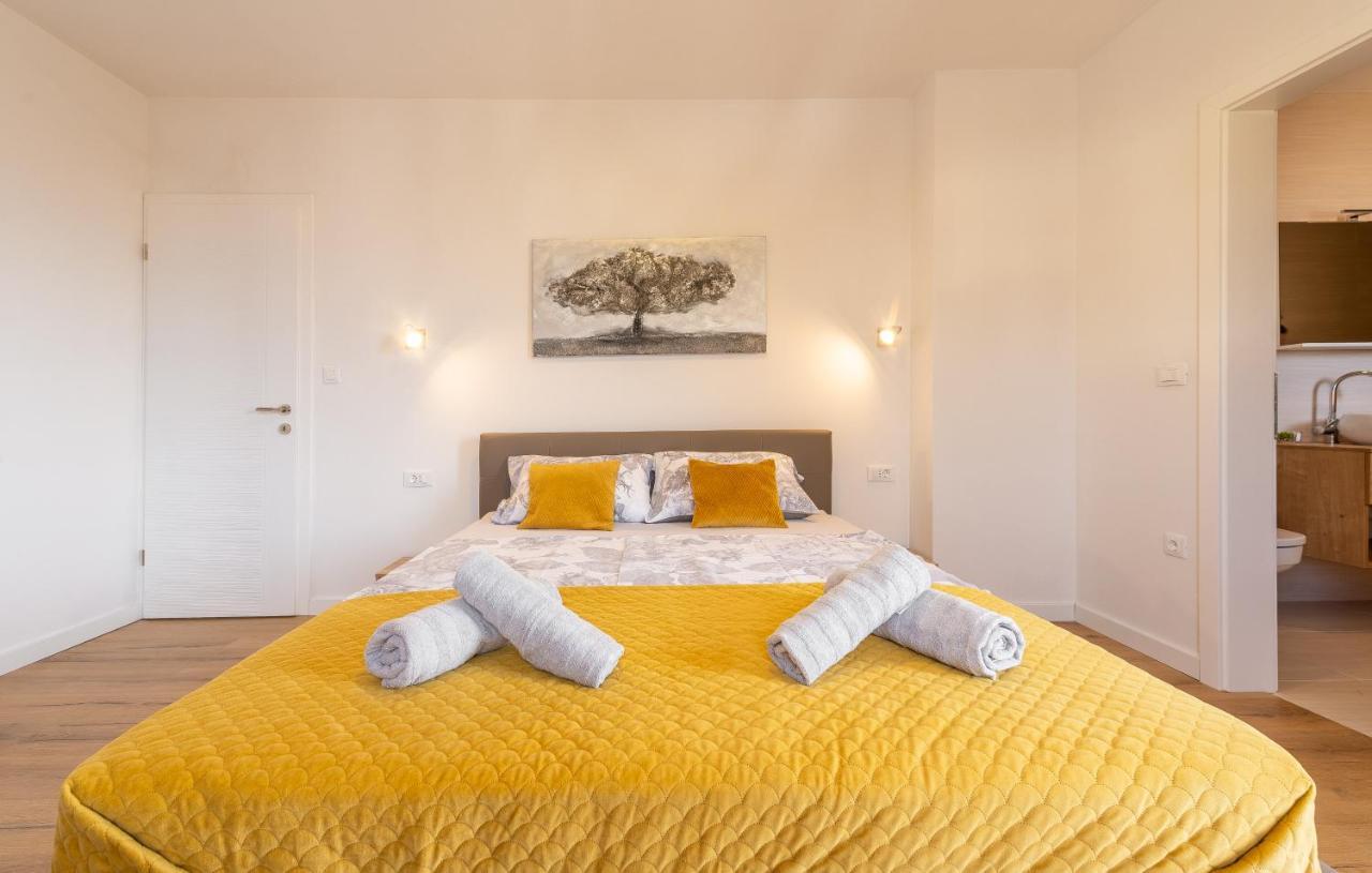 Private House Villa Velebita Ražanac Eksteriør billede